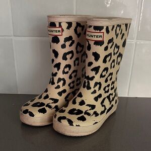 Hunter Kids Leopard-Print Rain Boots in Pink Cream and Black